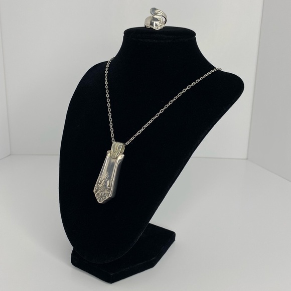 Knife 🔪 End Necklace and Small Spoon Tea Spoon 🥄 Ring - Picture 3 of 8